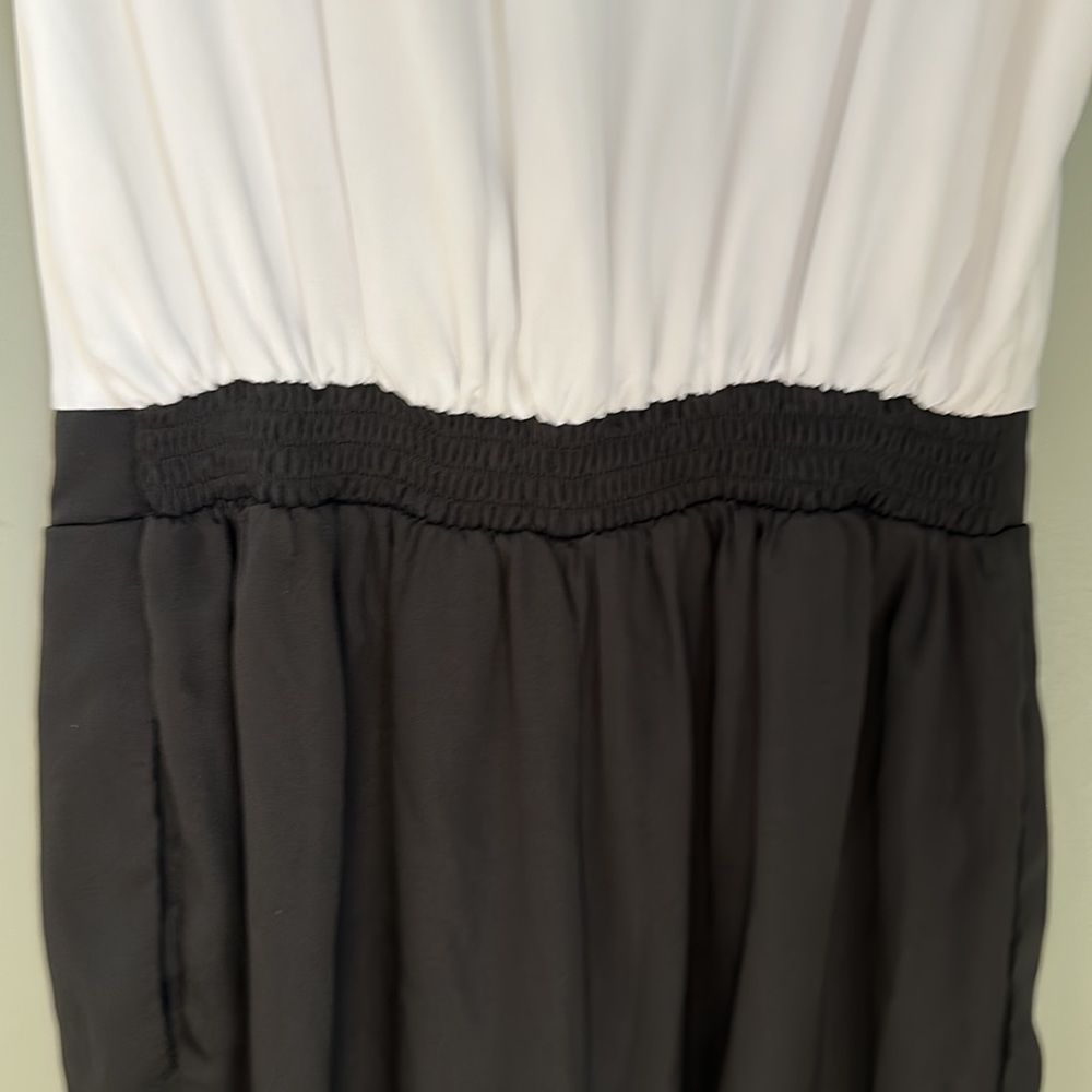 Express Ruffle Zip Front Romper 0 - Picture 6 of 8
